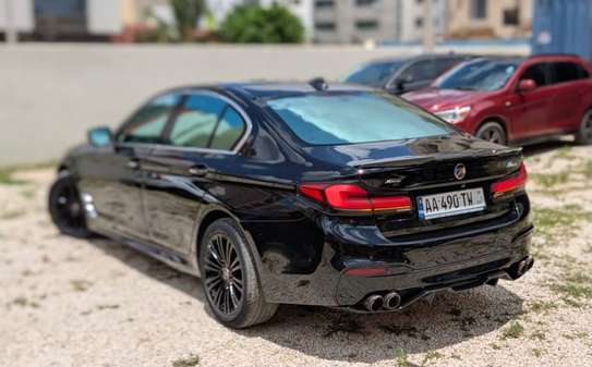 BMW *M5* _Xdrive 2018 image 3