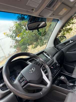 Hyundai Tucson image 8