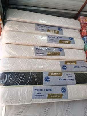 Matelas neufs image 6