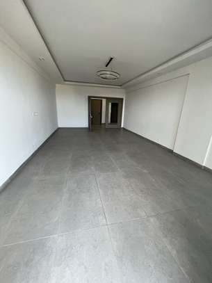 Grand standing F5 à la cité Africa image 10