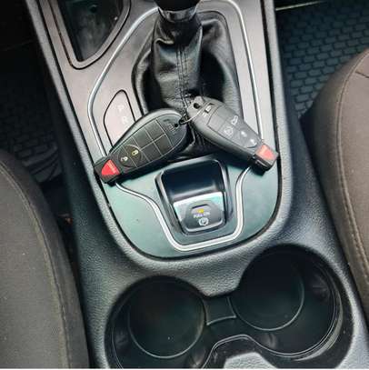 Jeep cherokee latitude 2019 image 11