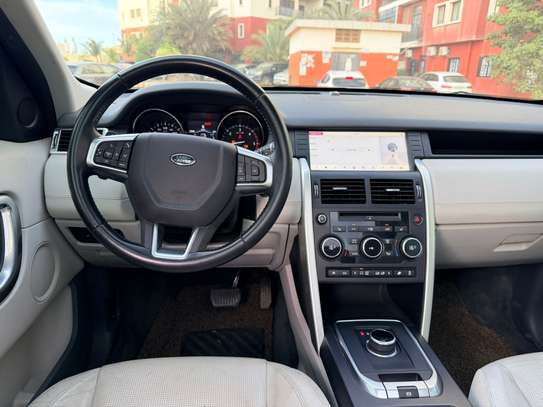 Ranger Rover Discovery 2017 image 4