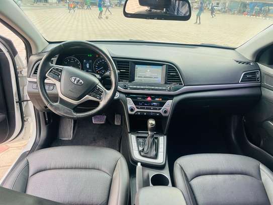 Hyundai Elantra Avante 2017 image 6