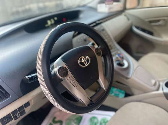 Toyota Prius 2013 image 4