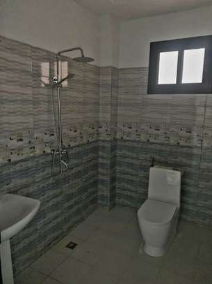 APPARTEMENTS NEUFS DE 2 CHAMBRES A THIES VILLE image 8