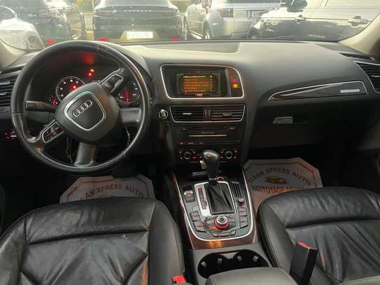 AUDI Q5 2010 image 5