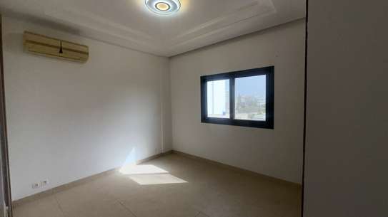 Appartement 3 chambres salon au Point E image 11