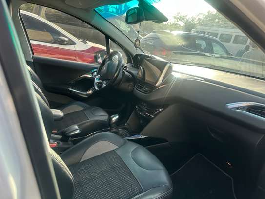 Peugeot 2008 2017 image 9