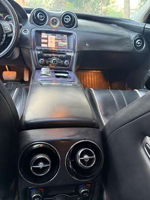 Jaguar Xj S prestige image 10