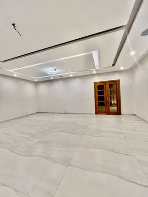 Appartement F4 à louer à Fann image 3