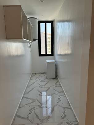 Appartement F4 aux Almadies image 9
