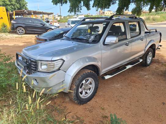 Pick-up Peugeot Kp0 double cabine image 1