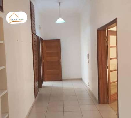 A LOUER APPARTEMENT F3 EN VILLE image 1