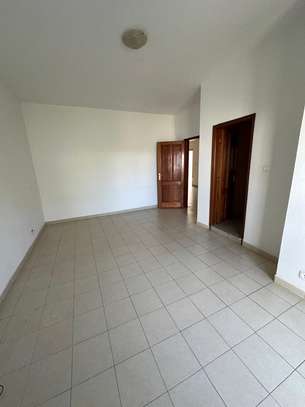 Appartement grand sanding F5 a louer aux Almadies image 6