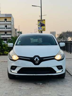 RENAULT CLIO 4 image 1