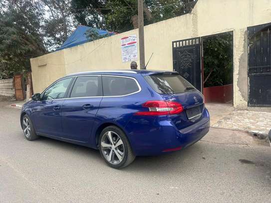 Peugeot  2018 image 2
