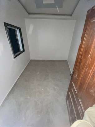 Appartement F4 à louer aux Maristes image 7
