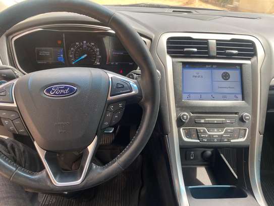 Ford Fusion SE 2017 image 5