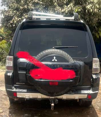 Mitsubishi Pajero image 5