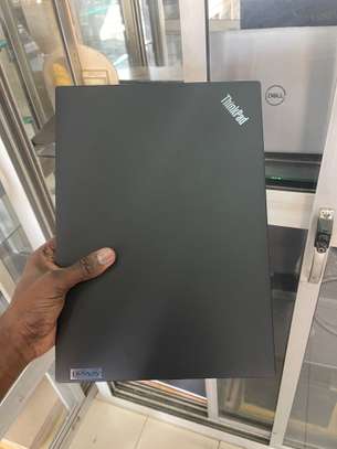 Lenovo thinkpad T14s gen 4 image 4