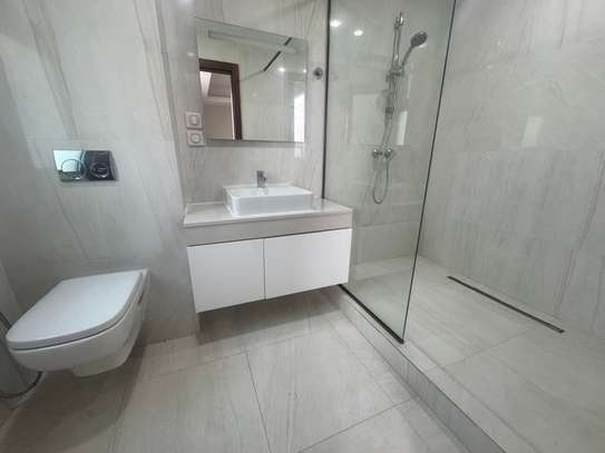 Appartement à louer aux Almadie sur la corniche image 12