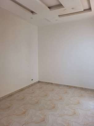 Chambre salle de bain à louer image 6