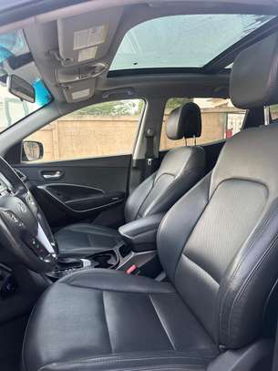 Hyundai Santafe 2017 image 1