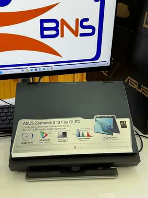 Asus ZenBook S13 UP5302Z Flip OLED i7 12th Gen 13.3 Pouce image 11