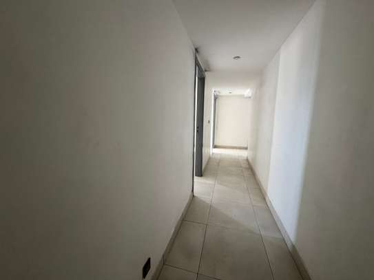 Plateau appartement 4 chambres à louer vue sur mer image 2