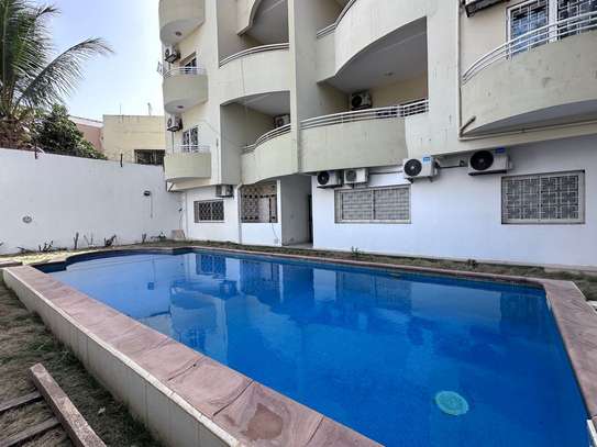 Appartement f4 en location en Almadies image 1