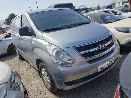 Hundai Grande starex H1 image 2