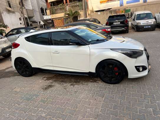 Hyundai Veloster turbo image 1