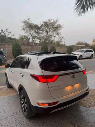 Kia sportage image 5
