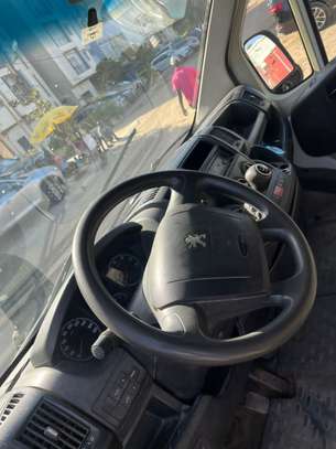 Peugeot Boxer XL Année 2012  Rien à signaler image 4