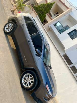 Jeep Cherokee Année 2017 image 4