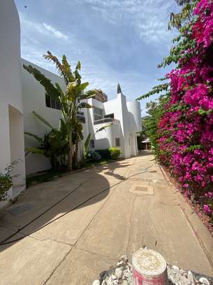 Maison à louer aux Almadies image 14