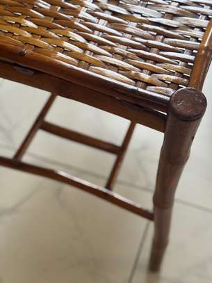 Salon 5 places bois massif + table en rotin image 6