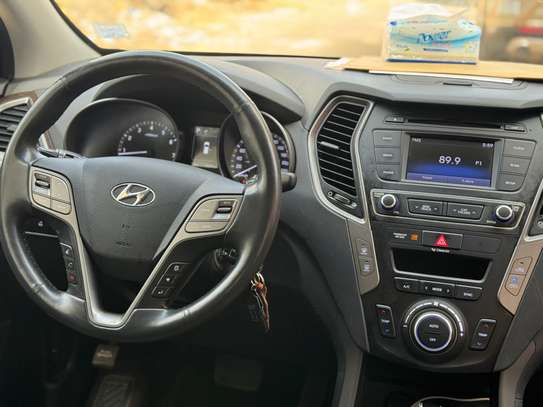 Hyundai santa fe image 10