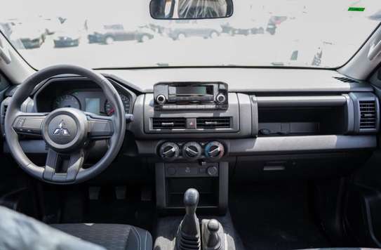 Mitsubishi L 200 double cabinet 2026 image 8