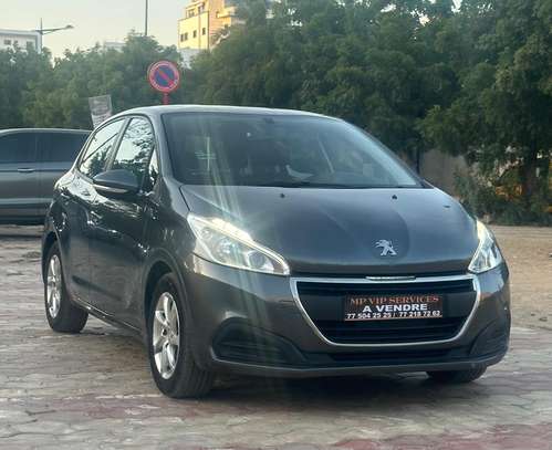 Peugeot 208 image 3
