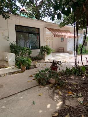 Villa  à Mermoz image 1