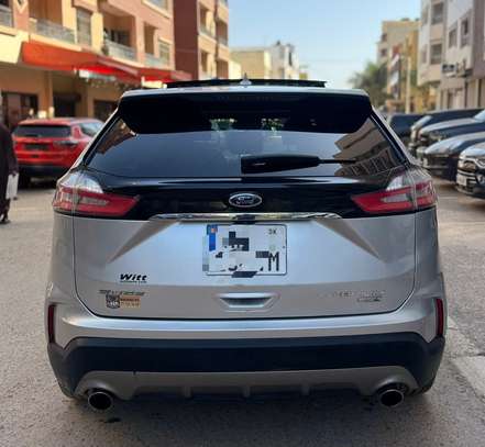 Ford Edge Titanium 2019 image 10