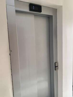 APPARTEMENT de types F4 A louer NGOR~ALMADIES image 2