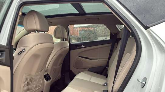 Hyundai tucson 2018 image 4