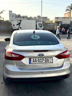 Ford Focus SE image 3