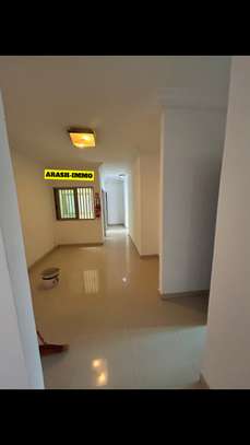 appartement 3 chambres aux almadies image 8