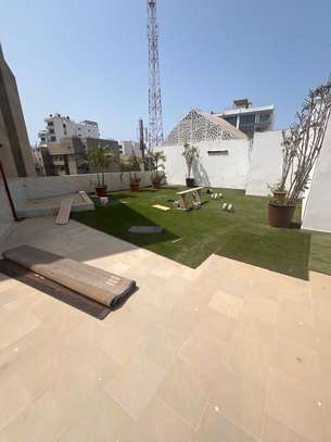 Grand et lumineux F4 aux Almadies image 11