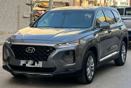 Hyundai Santafe 2019 image 2