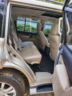 Pajero 3.8 GLS FULL OPTION image 6