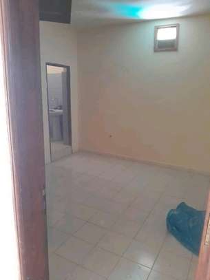 Mermoz comico appart F4 a louer image 8